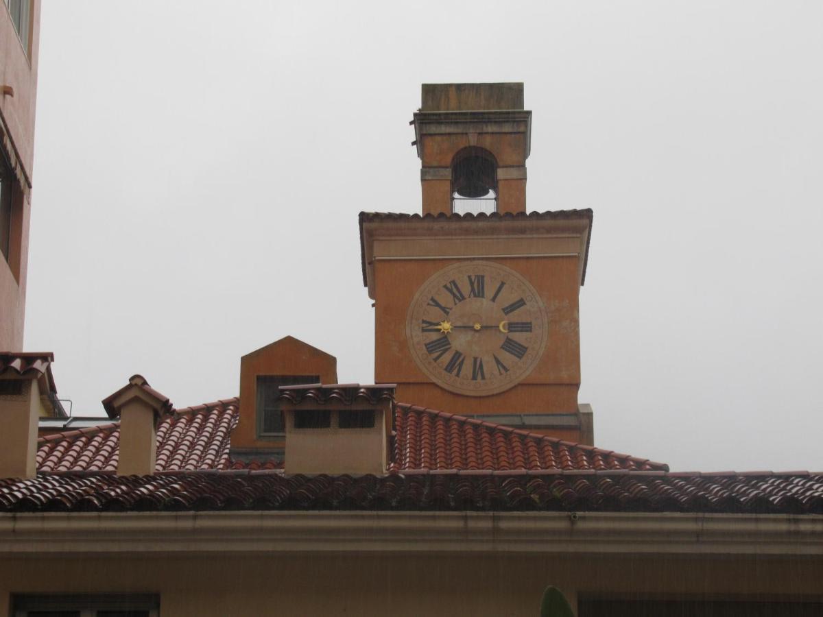 Ferienwohnung Le Ptit Nicois Sur Le Port Nizza Exterior foto